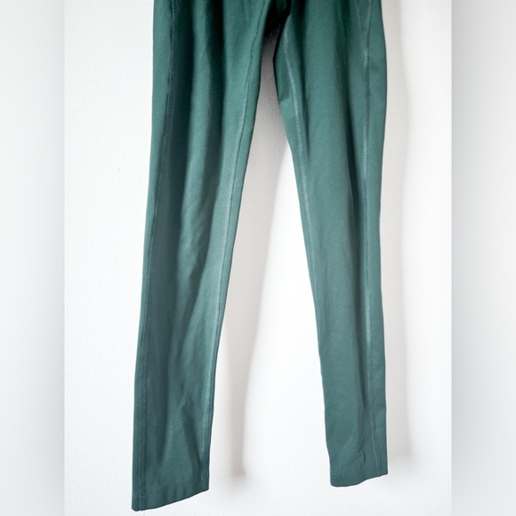 The Girlfriend Collective Compressive High Waisted Leggings - Picture 9 of 11